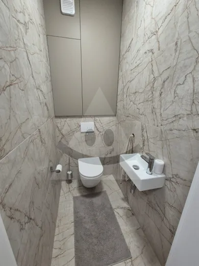 Na predaj 2-izbový byt, 49 m², Komárno