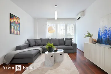 Na predaj 3-izbový byt, 86 m², Bratislava-Ružinov, Bajkalská