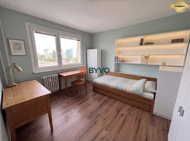Na predaj 3-izbový byt, 75 m², Bratislava-Podunajské Biskupice