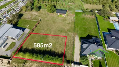 Na predaj pozemok, 585 m², Nové Mesto nad Váhom, Bošácka