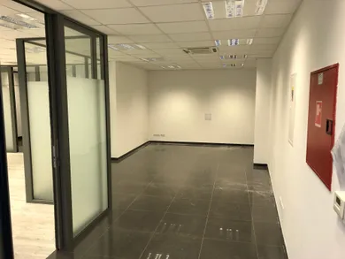 Na prenájom komerčné, 111 m², Bratislava-Nové Mesto, Smrečianska