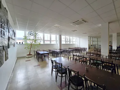 Na predaj objekt, 830 m², Smolenice, Továrenská