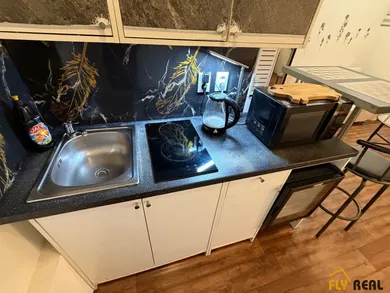 Na prenájom 1-izbový byt, 26 m², Bratislava-Staré Mesto, Jelenia