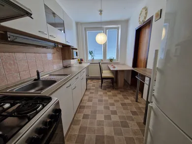 Na predaj 3-izbový byt, 70 m², Stará Turá, Hurbanova