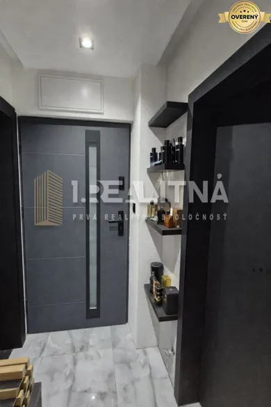Na predaj 1-izbový byt, 37 m², Banská Bystrica, Podháj