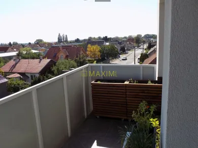 Na predaj 3-izbový byt, 76 m², Stupava, Dlhá