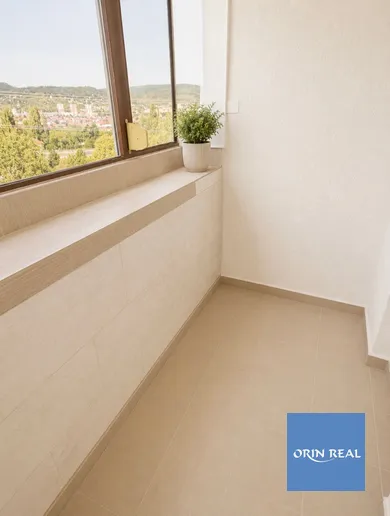 Na prenájom 2-izbový byt, 51 m², Bratislava-Rača, Pri Šajbách