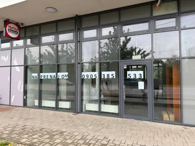 Na prenájom komerčné, 250 m², Bratislava-Ružinov, Gagarinova