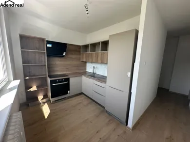 Na predaj 2-izbový byt, 58 m², Bratislava-Dúbravka, Galbavého