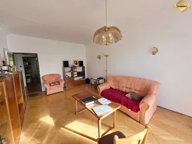 Na predaj 4-izbový byt, 79 m², Bratislava-Ružinov, Rovníková