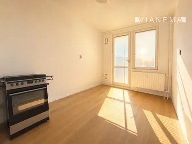 Na predaj 3-izbový byt, 68 m², Považská Bystrica, Rozkvet