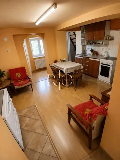 Na predaj dom, 117 m², Žarnovica, -