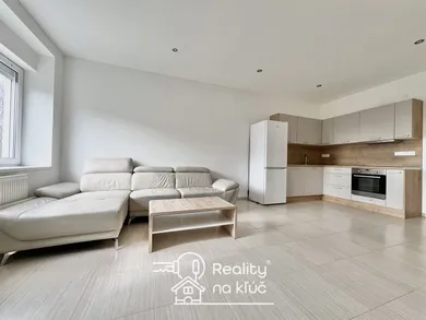 Apartments for rent, 3-room in Nové Zámky · €550
