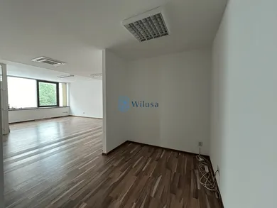 Na prenájom komerčné, 100 m², Bratislava-Staré Mesto, Dunajská