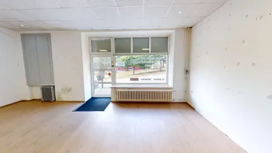 Na prenájom komerčné, 58 m², Holíč, Námestie Mieru