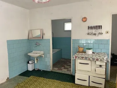 Na predaj 3-izbový dom, 100 m², Dulovce, Robotnícka