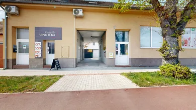 Na predaj komerčné, 25 m², Trnava, Štefana Moyzesa 11
