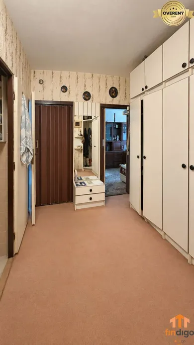 Na predaj 2-izbový byt, 65 m², Nitra, Petzwalova