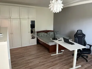 Квартири в оренду, 1-кімнатні, Bratislava-Ružinov · €600