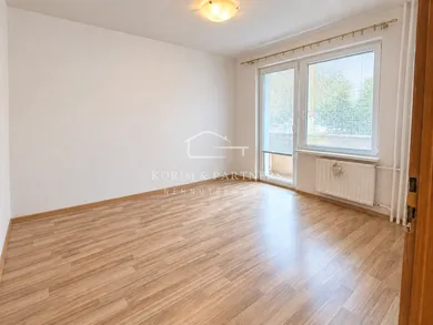 Na predaj 1-izbový byt, 35 m², Komárno, VII. sídlisko