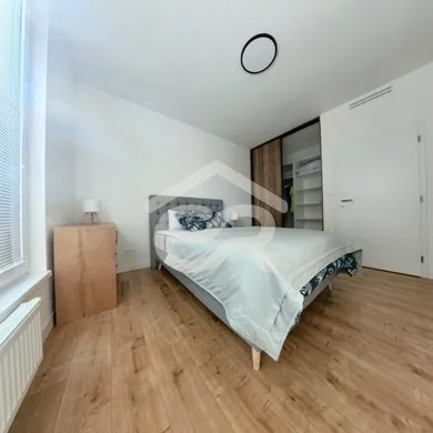 Na prenájom 3-izbový byt, 68 m², Nitra