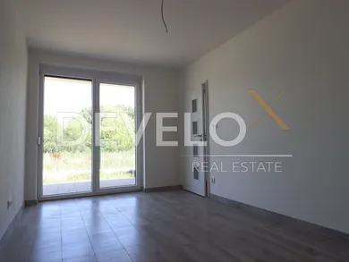 Na predaj 3-izbový dom, 63 m², Most pri Bratislave, Zadné záhrady