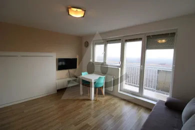 Na prenájom 1-izbový byt, 29 m², Bratislava-Nové Mesto, Na pasekách