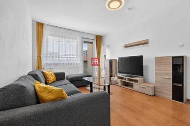Byty na predaj 4-izbový, Bratislava-Vrakuňa · €220 000