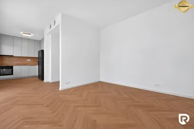 Na predaj 2-izbový byt, 56 m², Trenčín, Legionárska