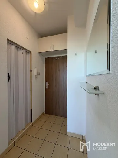 Na prenájom 1-izbový byt, 17 m², Dubnica nad Váhom, ul. Kpt. Nálepku