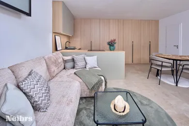 Na predaj dom, 90 m², Bratislava-Karlova Ves, Devínska cesta