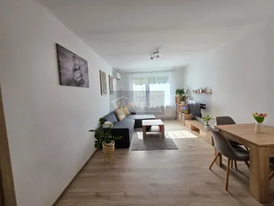 Na prenájom 3-izbový byt, 61 m², Trnava, Ulica Bedřicha Smetanu