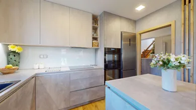 Na predaj 5-izbový dom, 160 m², Lietavská Svinná-Babkov