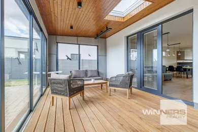 Na prenájom 4-izbový dom, 140 m², Mokrance, Slnečnicová