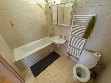 Na prenájom 2-izbový byt, 45 m², Malacky, Záhorácka