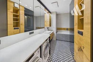 Na predaj 4-izbový byt, 139 m², Bratislava-Staré Mesto, Cintorínska