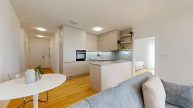 Na predaj 5-izbový byt, 113 m², Bratislava-Staré Mesto