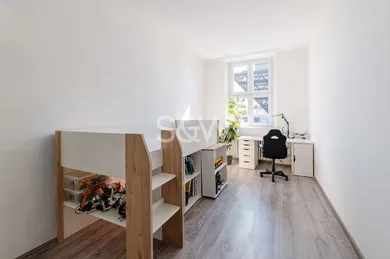 Na prenájom 4-izbový byt, 105 m², Bratislava-Staré Mesto, Lehockého