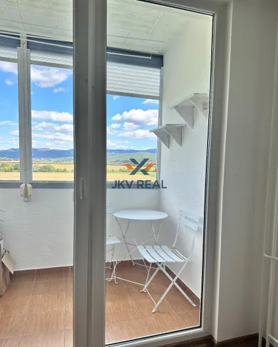 Na prenájom 3-izbový byt, 70 m², Prievidza, Martina Rázusa
