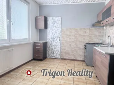 Byty na predaj 4-izbový, Komárno · €102 000