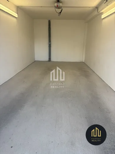 Na prenájom objekt, 17 m², Piešťany, Záhradná