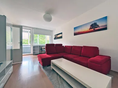 Mieszkania na wynajem, 3-pokojowe, Bratislava-Dúbravka · €720