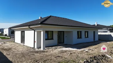 Na predaj 4-izbový dom, 121 m², Vinosady