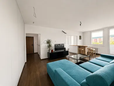 Na predaj 3-izbový byt, 66 m², Bratislava-Dúbravka, Bagarova