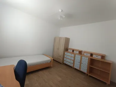 Na prenájom 3-izbový byt, 73 m², Michalovce, Jána Hollého