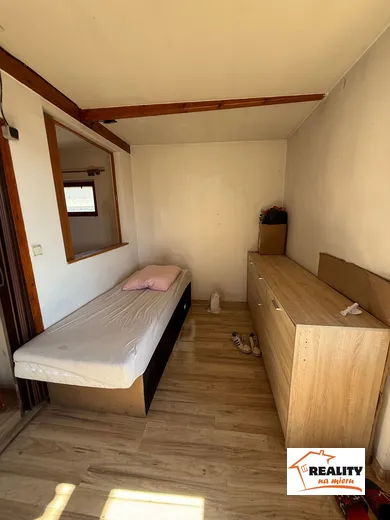 Na predaj dom, 48 m², Nitra, Hlohova