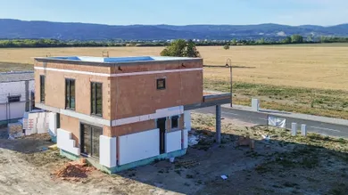 Na predaj 4-izbový dom, 178 m², Chorvátsky Grob, Jadranská