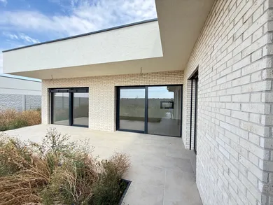 Na predaj 4-izbový dom, 148 m², Hviezdoslavov, Čerešňarka