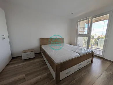 Na prenájom 2-izbový byt, 64 m², Nové Zámky