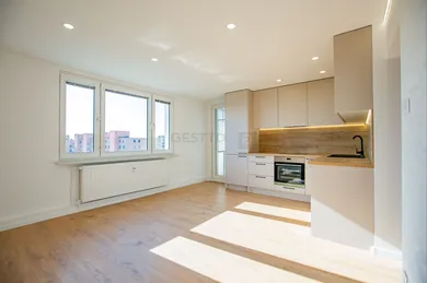 Квартиры на продажу, 4-комнатные, Trnava · €219 700